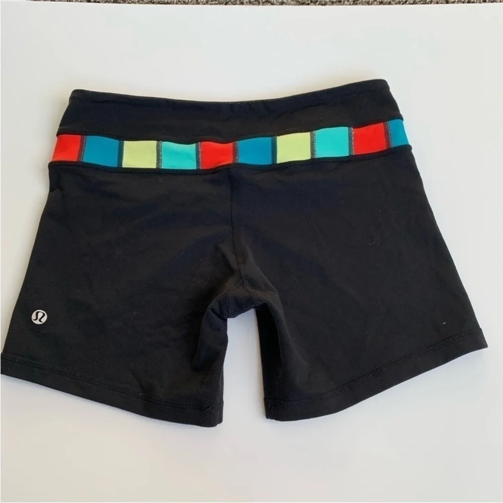 Lululemon Black Groove Shorts Size 6